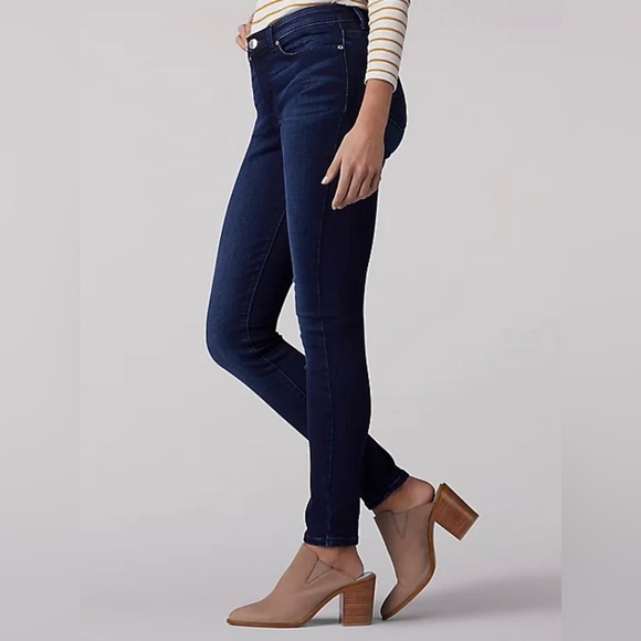 NEW Slim Fit Mid Rise Skinny Leg Jeans- 10 Medium Nightingale - Picture 2 of 13